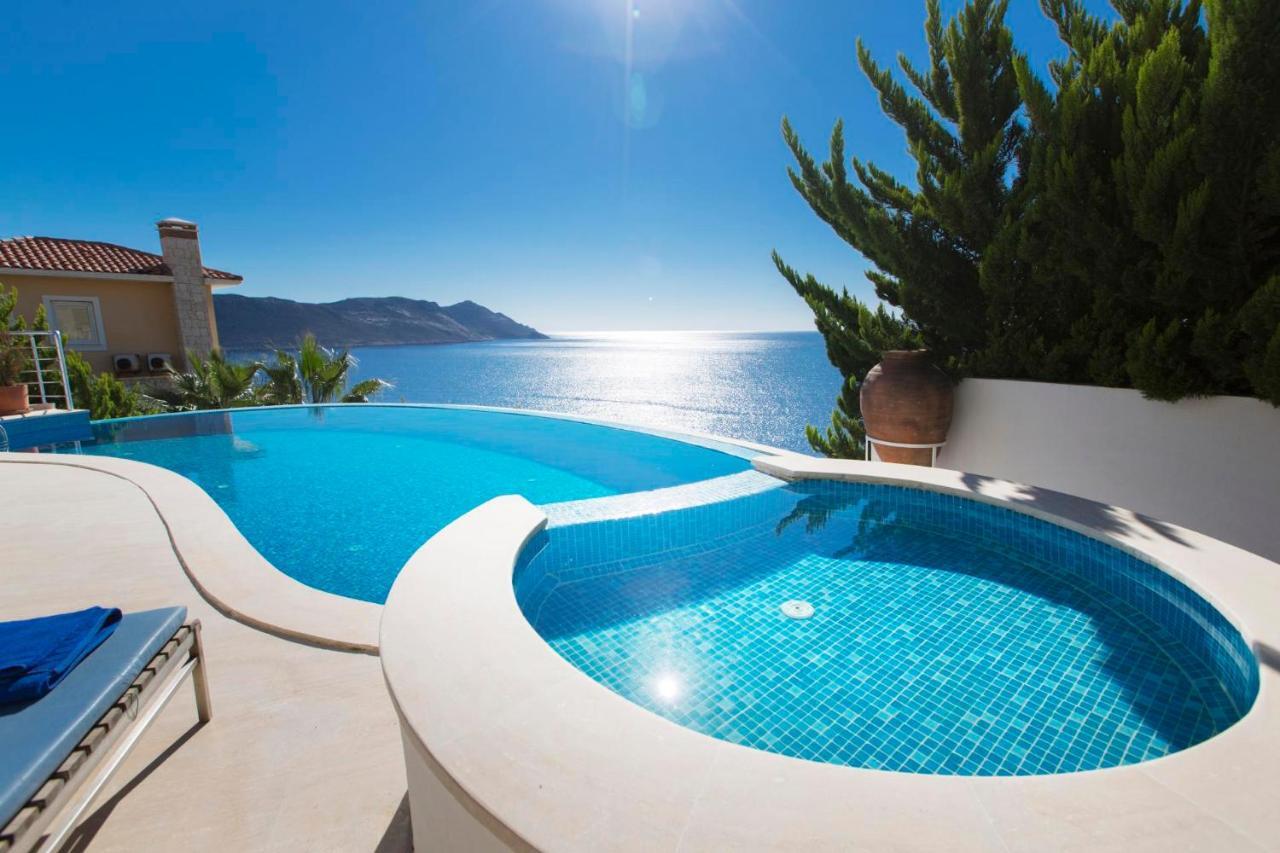 Iskenderun Villa Sleeps 10 With Pool And Air Con Yenikoy  Екстериор снимка